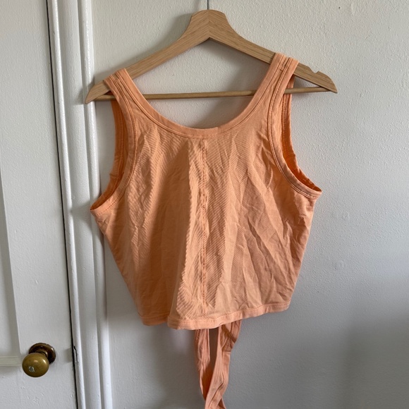 NWOT Lululemon It's a Tie Tank Top - Peach Bellini size 8 - Picture 4 of 4